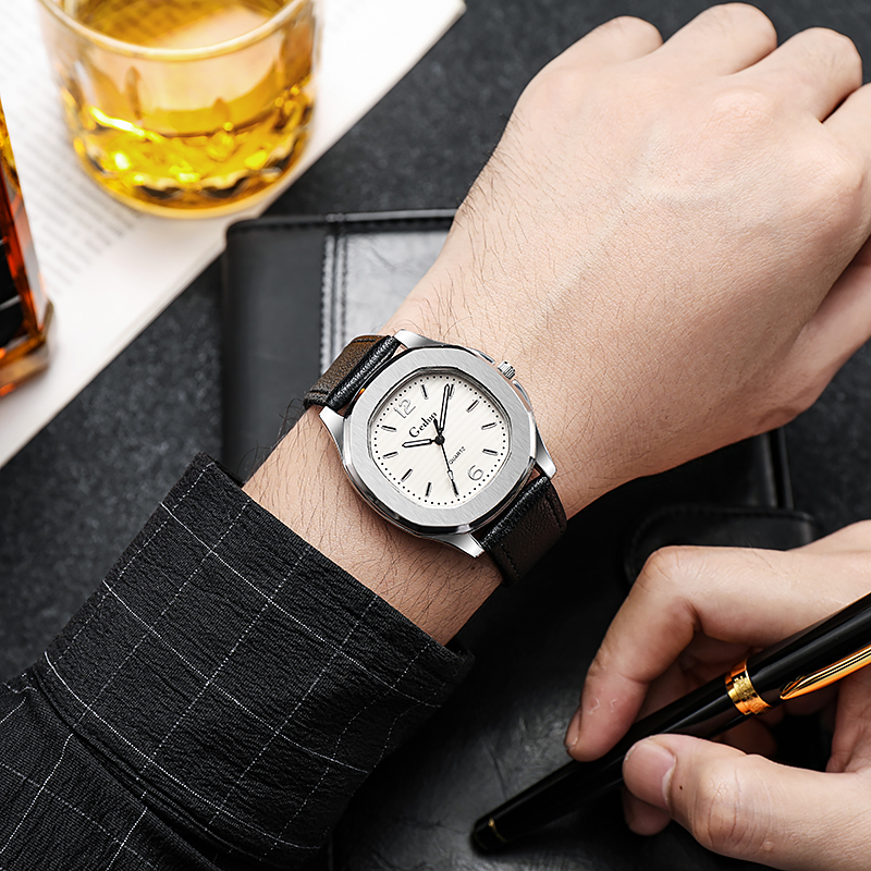 2022 New Casual Leather Strap  - مراجعة Luxury Watch Hublot وسعره
