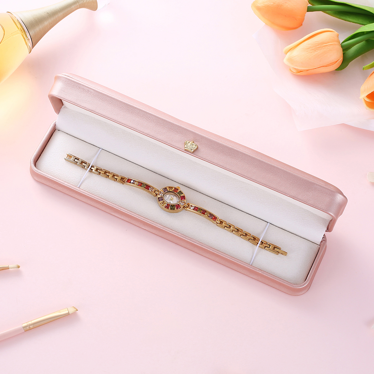 Cay Medieval Watch Women's Sma - مراجعة Luxury Watch Class وسعره