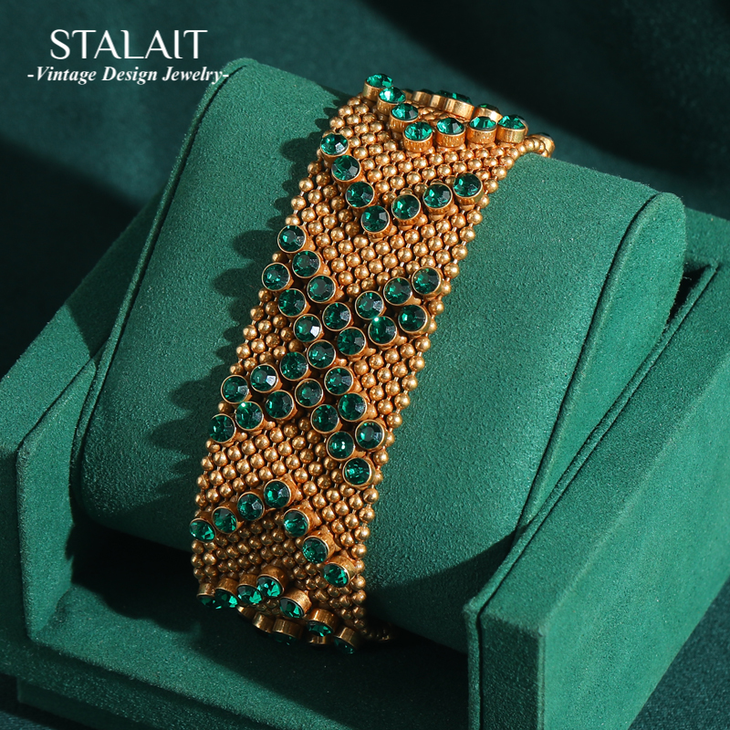 Vintage Green Rhinestone Brace - مراجعة Luxury Watch Dubai وسعره