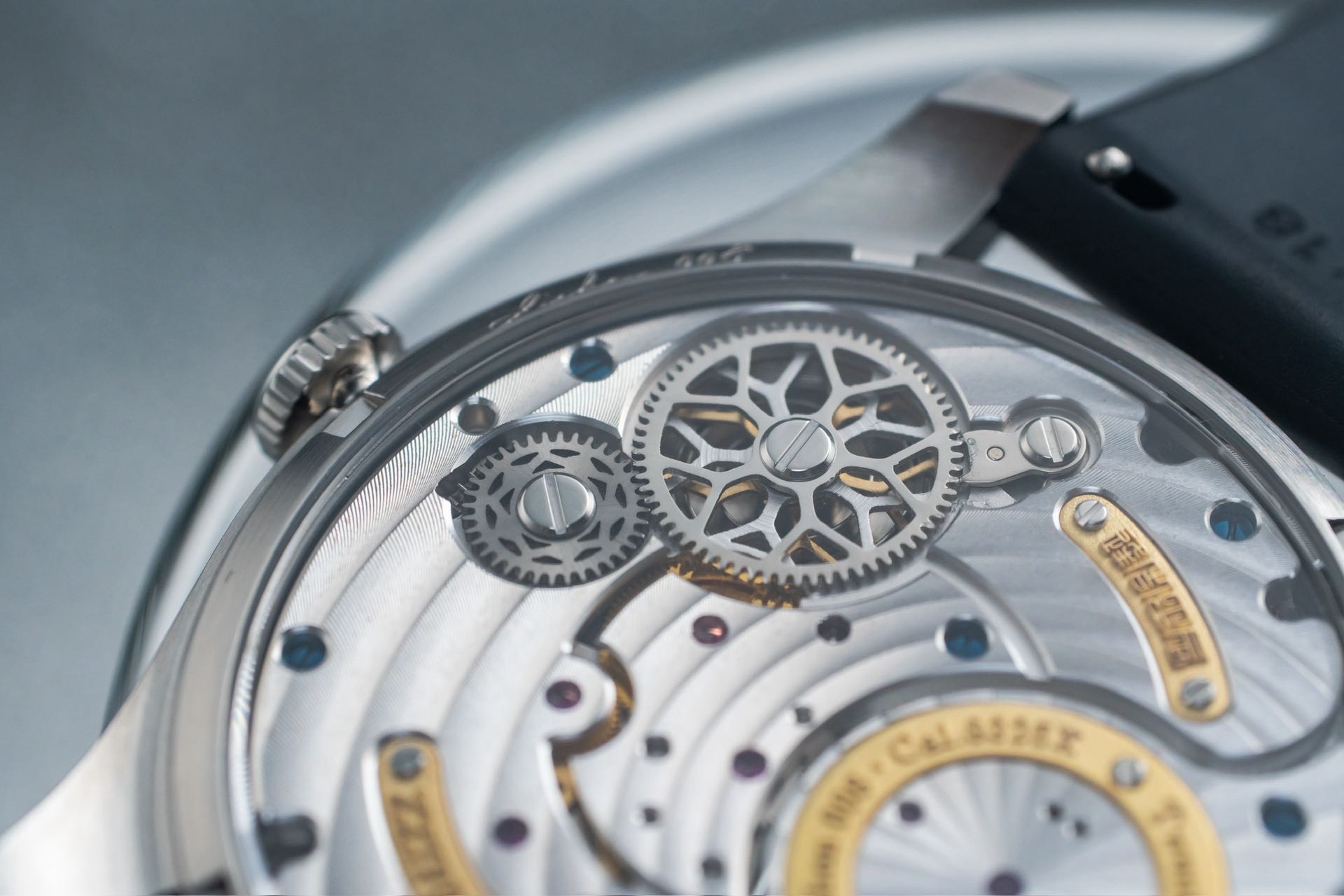 Jichen 008 Meteorite Men's Mec - مراجعة Tourbillon Movement Watch وسعره