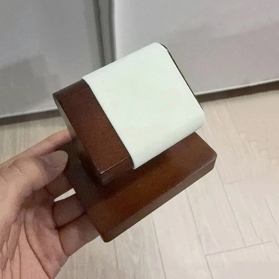 Wooden Watch Display Stand Sol - مراجعة Luxury Watch Shop وسعره