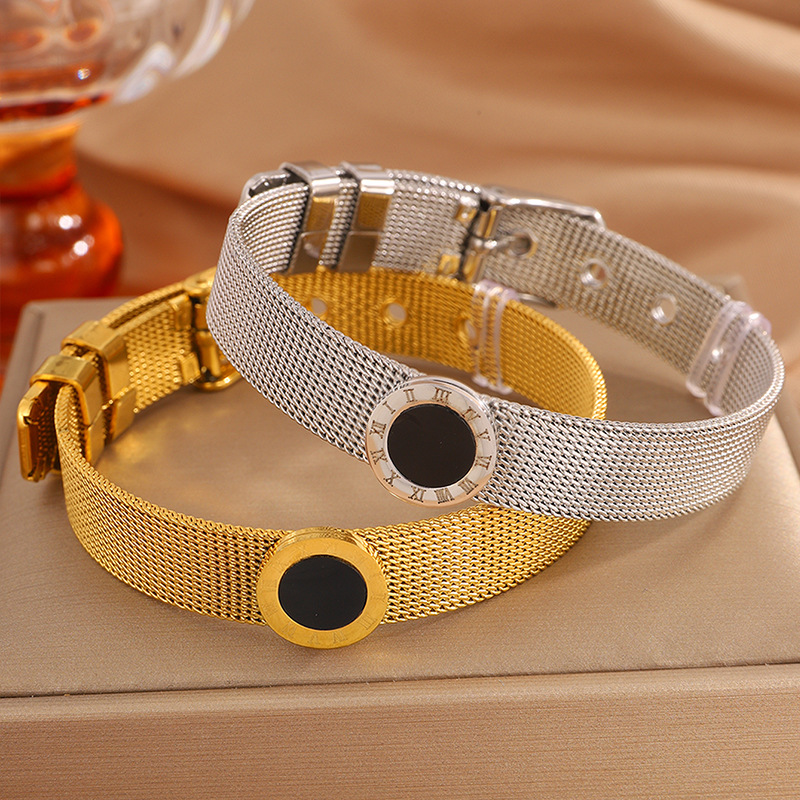 Luxury Roman Numeral Bracelets - مراجعة Luxury Watch Korea وسعره
