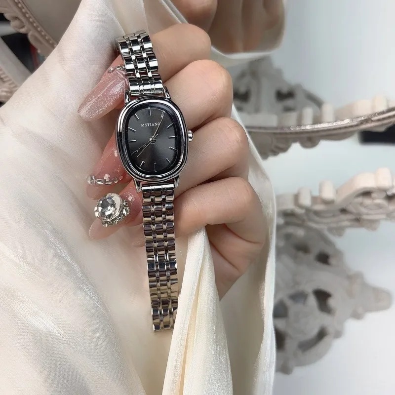 Famous Watches for Women Small - مراجعة Luxury Watch Korea وسعره