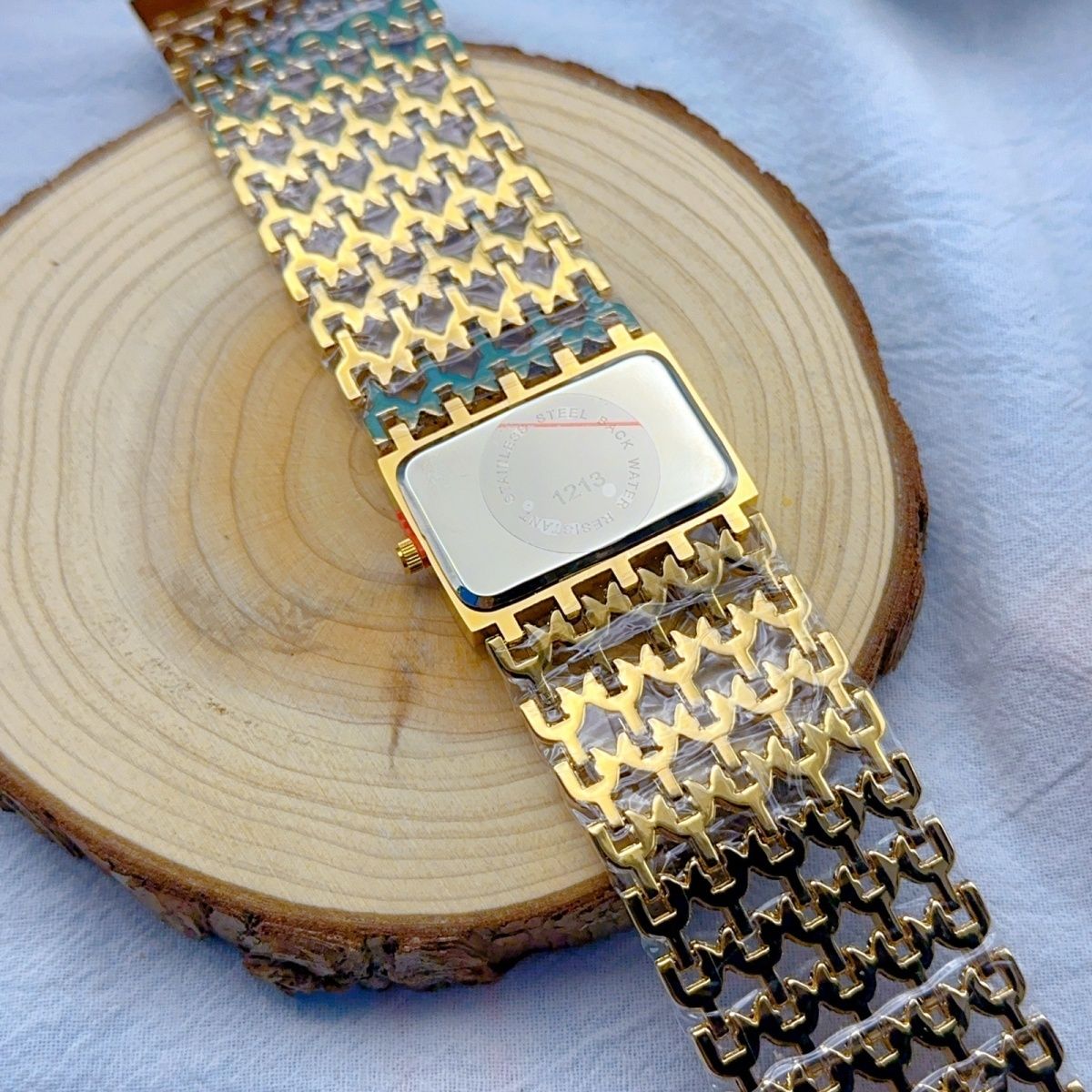 Fashionable Dubai Luxury 2026  - مراجعة Luxury Watch Dubai وسعره