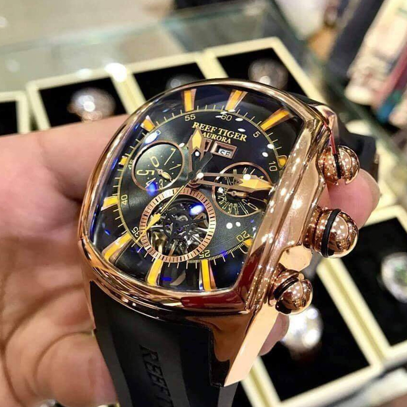 Reef Tiger 316L Stainless Stee - مراجعة Luxury Watch Hublot وسعره